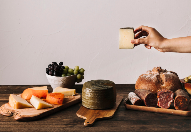 FROMAGERIE ANTONY İLE FRANSIZ PEYNİR SANATI – Beş kuşaktır süregelen bir lezzet yolculuğu Four Seasons Hotel Bosphorus’ta…