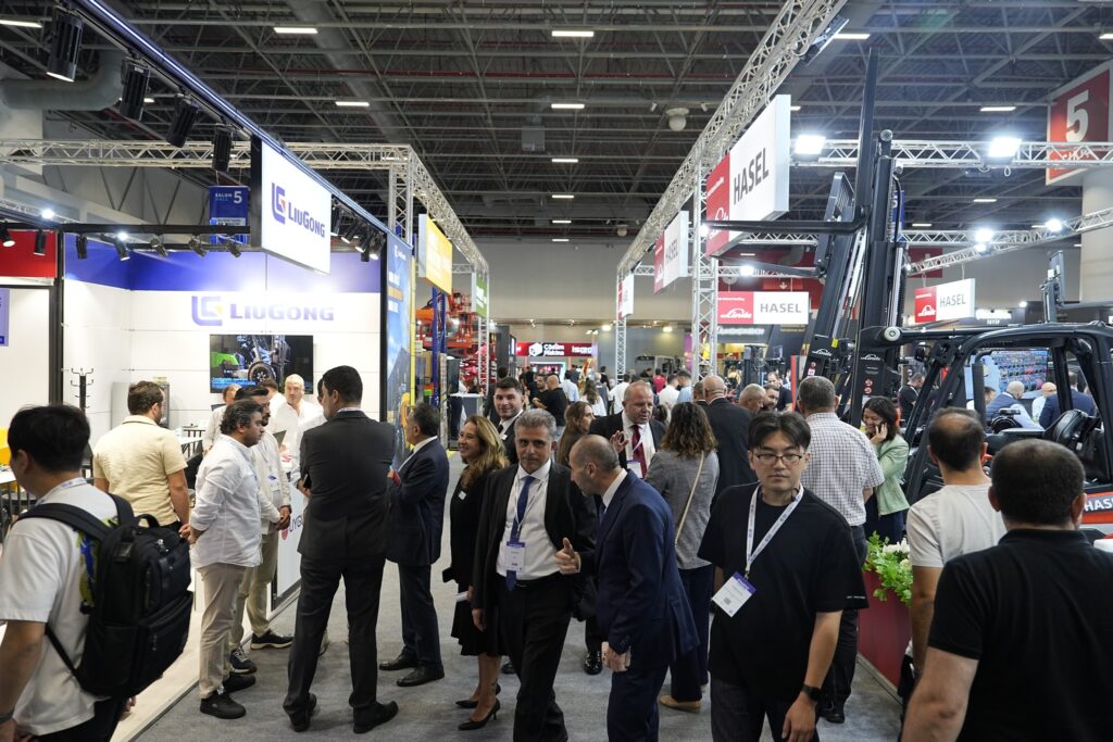 Türkiye’nin ilk iç lojistik fuarı, sektörü İstanbul’da buluşturdu Türkiye’nin ilk iç lojistik fuarı, sektörü İstanbul’da buluşturdu