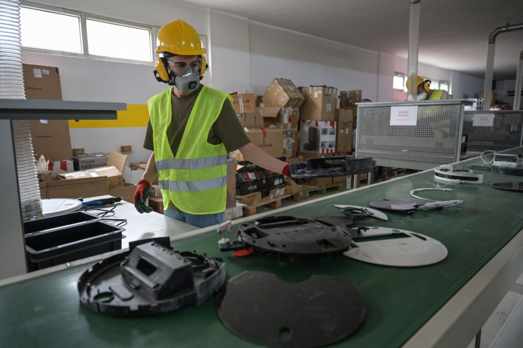 Çocuklar “Dünya İçin Lazım” projesiyle biliçlendi