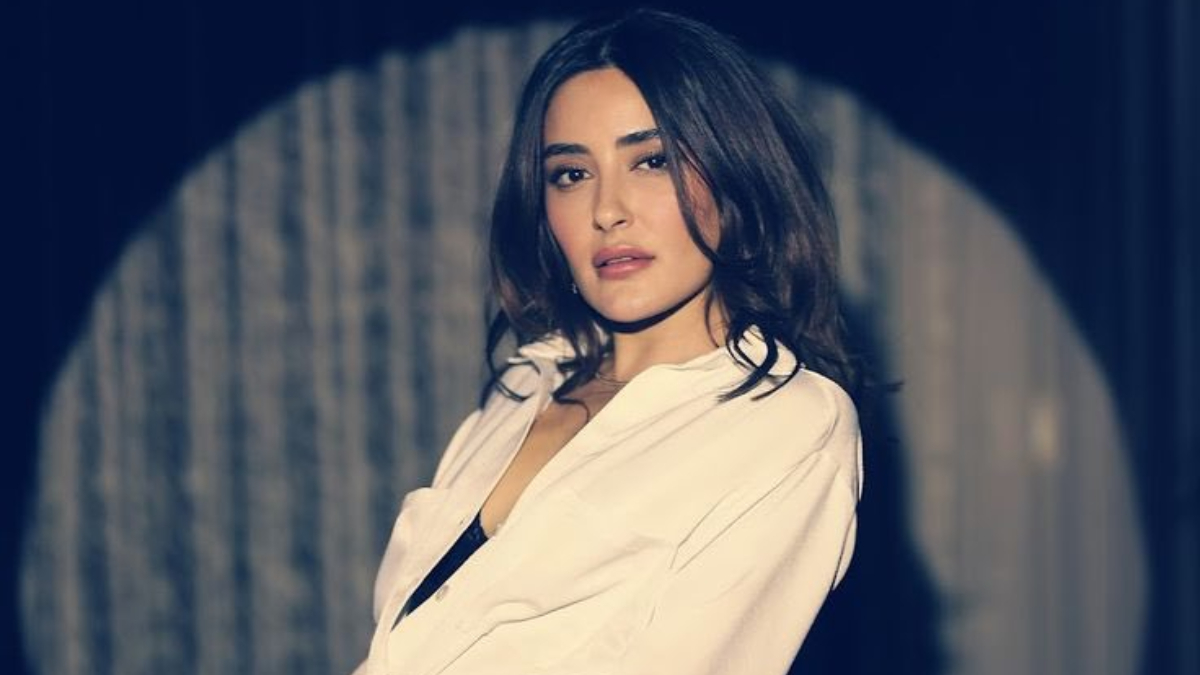 Melek Mosso erkek dinleyicilerine seslendi: “Kadına şiddet uygulayanları aranızda tutmayın” Melek Mosso erkek dinleyicilerine seslendi: “Kadına şiddet uygulayanları aranızda tutmayın”