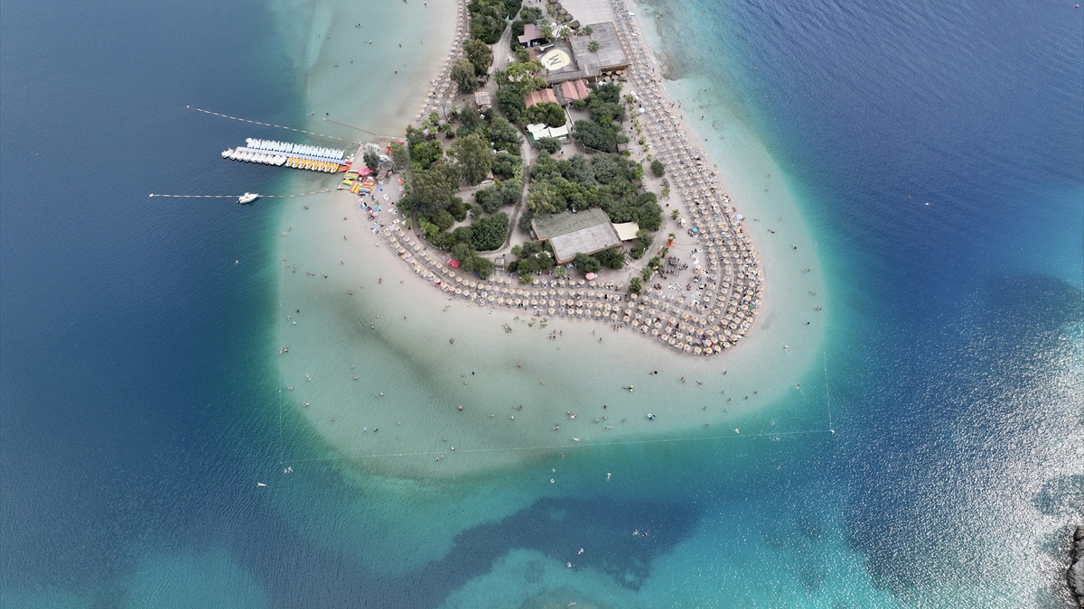 Muğla’nın sahillerinde yoğunluk sürüyor: Sezon kapanmıyor