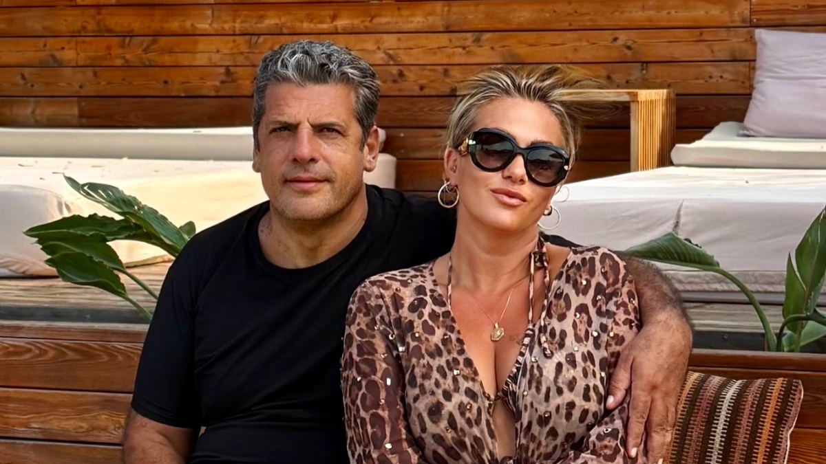 Yeliz Yeşilmen son paylaşımıyla sosyal medyanın diline düştü! Kendini de eşini de filtreledi