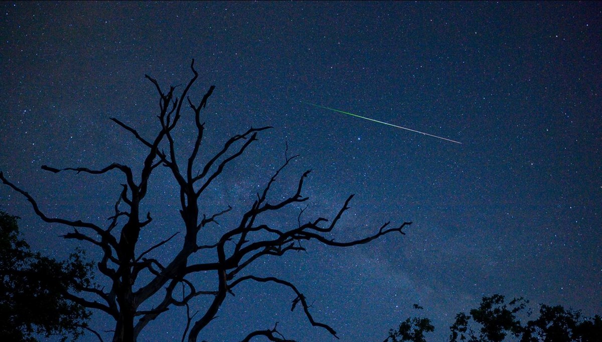 Kaliforniya’da alev topları: Uzay çöpleri yağmur gibi yağdı Kaliforniya’da alev topları: Uzay çöpleri yağmur gibi yağdı