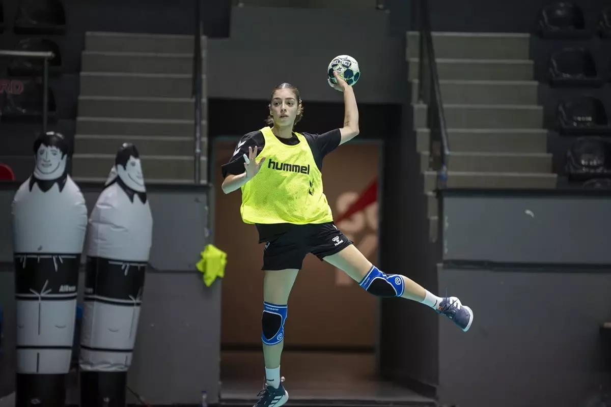 A Milli Kadın Hentbol Takımı, Çekya’da Turnuvalara Hazır A Milli Kadın Hentbol Takımı, Çekya’da Turnuvalara Hazır