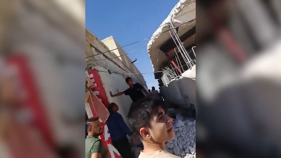 Eczanede tadilat sırasında tavan çöktü: 1 ölü Eczanede tadilat sırasında tavan çöktü: 1 ölü