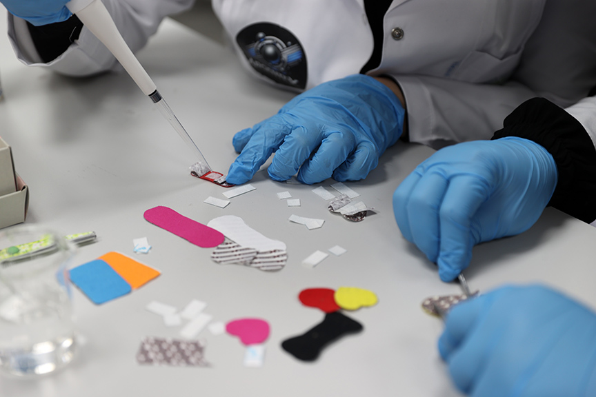 Yara iyileşme sürecini hızlandıran antimikrobiyal bant TEKNOFEST’te ödül getirdi