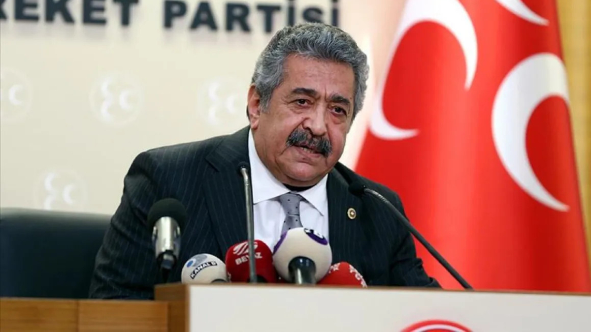 MHP’li Feti Yıldız’dan dikkat çeken ‘ünlü’ paylaşımı