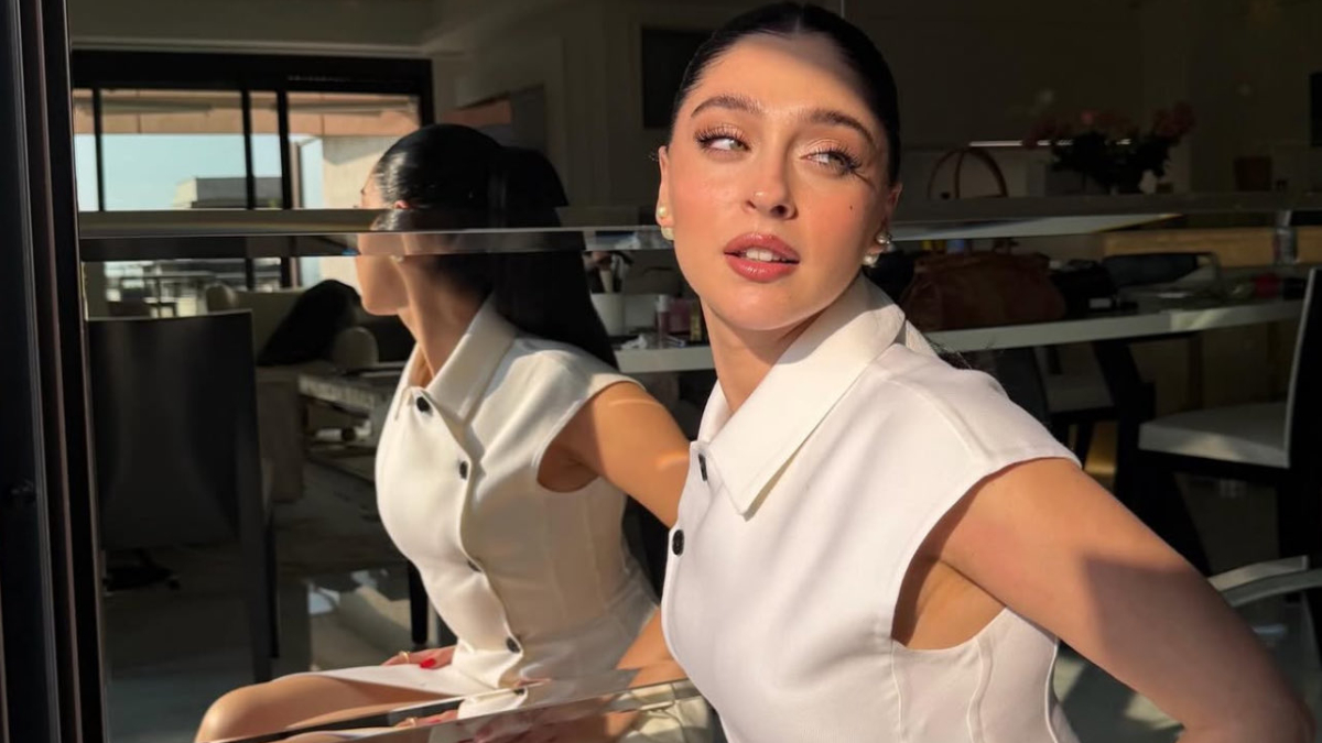 Cemre Baysel’in mini şortlu kombini! Sosyal medyada gündem oldu Cemre Baysel’in mini şortlu kombini! Sosyal medyada gündem oldu