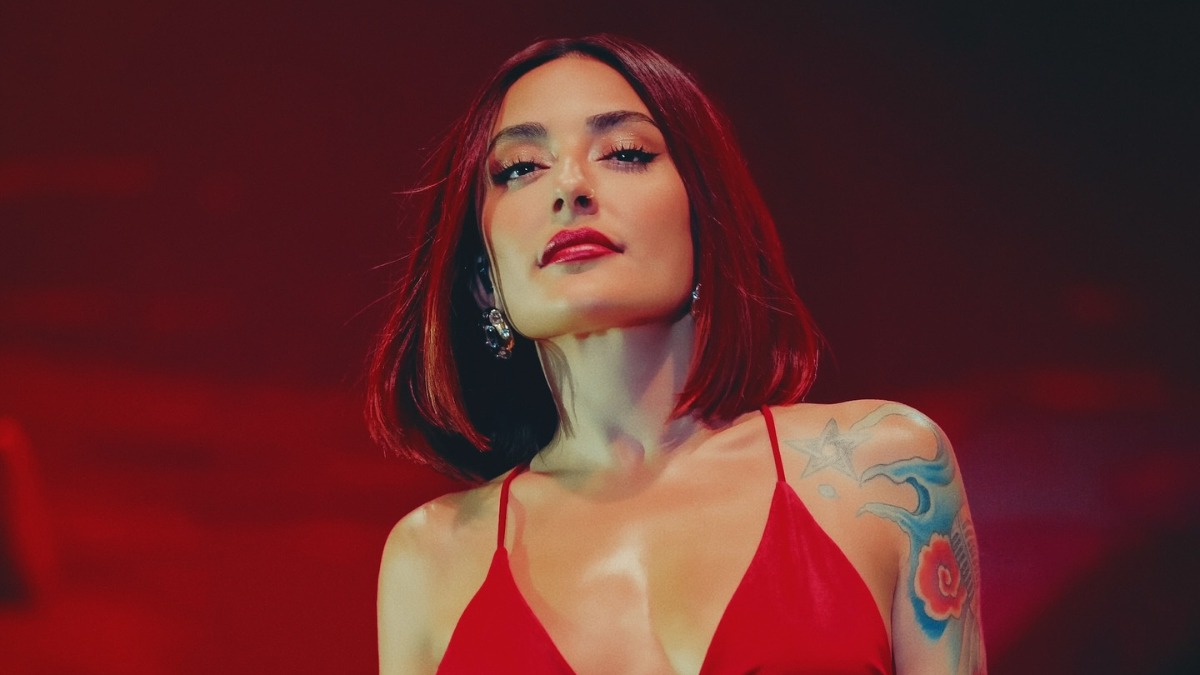 Tek celsede bitti! Şarkıcı Melek Mosso oyuncu ve model Serkan Sağdıç’tan boşandı