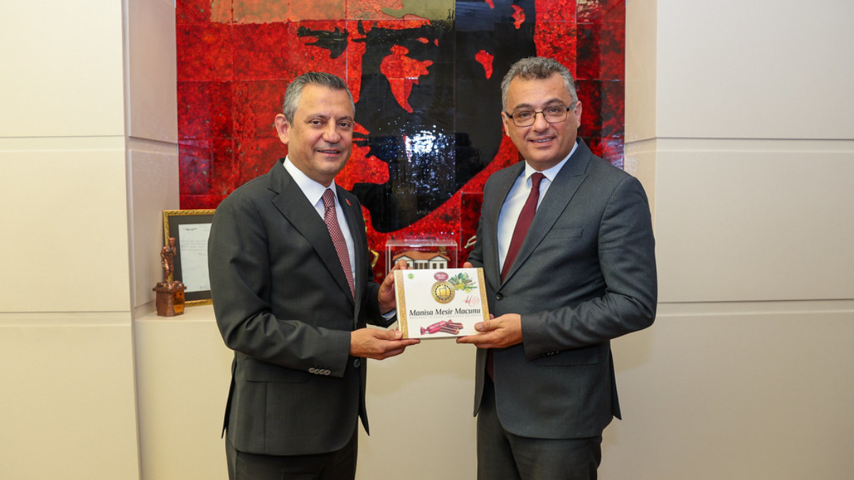 Özgür Özel’den KKTC’nin yeni Cumhurbaşkanı Tufan Erhürman’ı tebrik telefonu