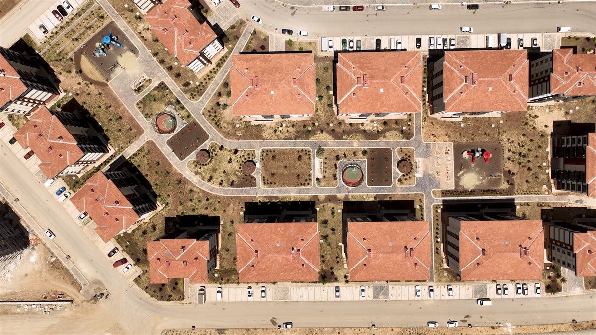 Eskişehir’de TOKİ ile hayaller gerçekleşti: Vatandaşlar güvenli yuvalarına kavuştu