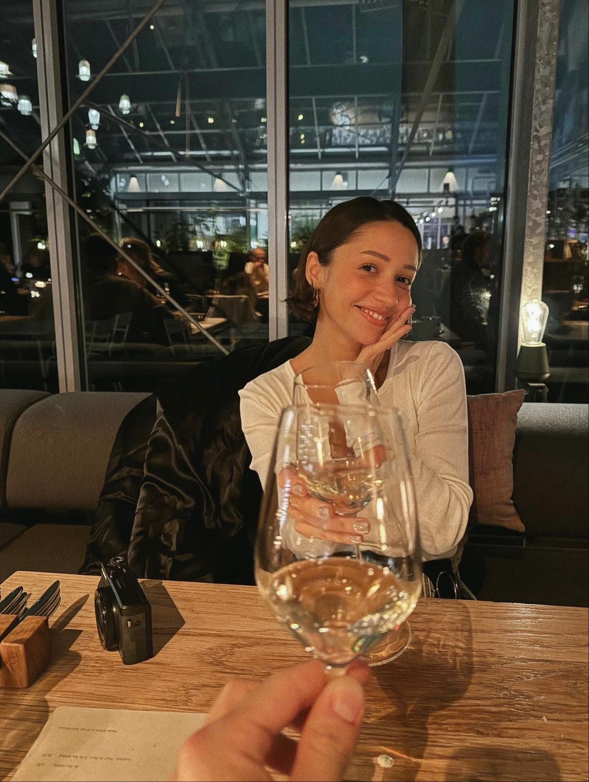 Zeynep Bastık ve Serkay Tütüncü tatilde! Romantik kareler yayınladı