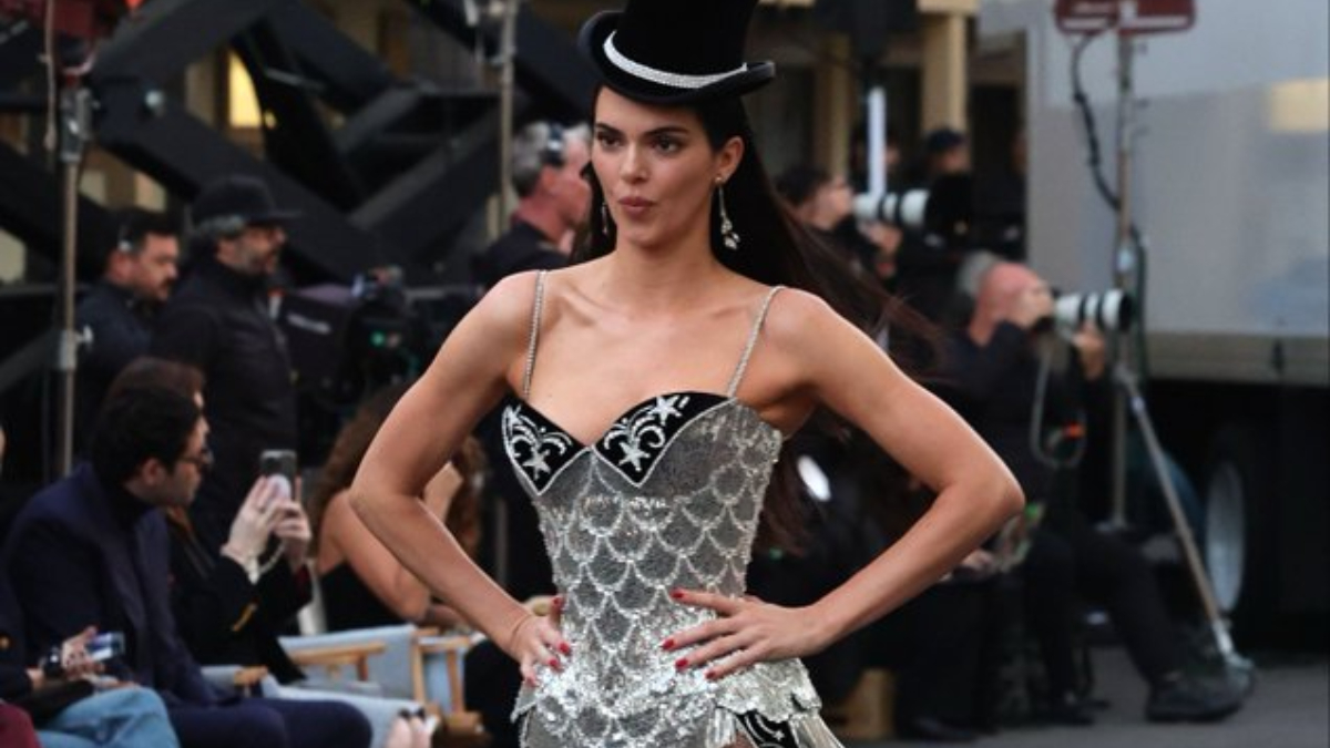 Justin Bieber eşi ve eski sevgilisiyle konserde! Görüntüler yine gündem oldu Justin Bieber eşi ve eski sevgilisiyle konserde! Görüntüler yine gündem oldu