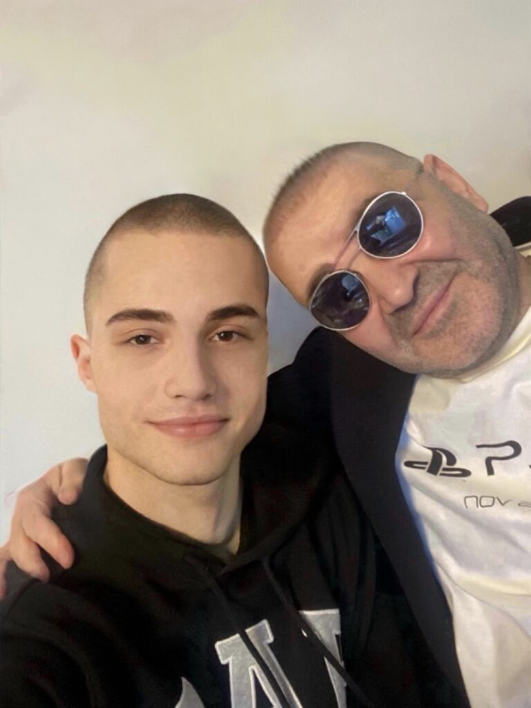 Usta-çırak pozuna beğeni yağdı! Şafak Sezer ve Mete Gök bir arada!