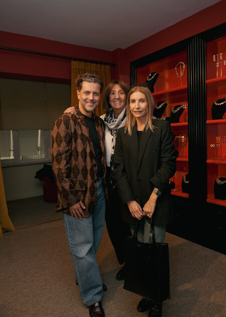 Ninon, Nişantaşı Showroom’unda Işıltılı Bir Buluşmaya Ev Sahipliği Yaptı Ninon, Nişantaşı Showroom’unda Işıltılı Bir Buluşmaya Ev Sahipliği Yaptı