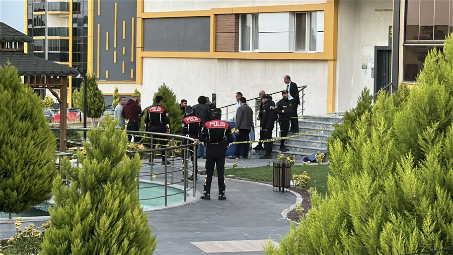 Çanakkale’de sağlık astsubayı, tartıştığı emekli astsubayı öldürdü Çanakkale’de sağlık astsubayı, tartıştığı emekli astsubayı öldürdü