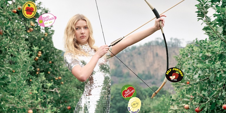 Self-Portrait, Apple Martin’le Buluştu Self-Portrait, Apple Martin’le Buluştu