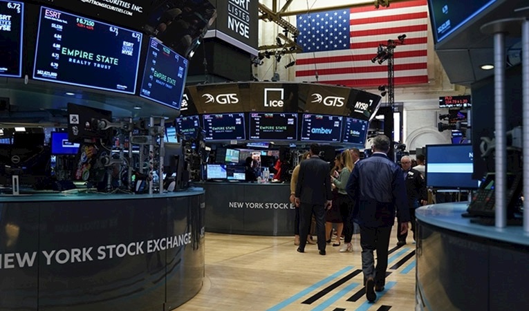 Küresel piyasalar ABD’de hükümetin yeniden açılma sürecine odaklandı