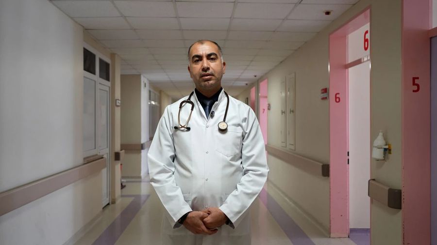 Sivas’ta bir hastanın göğüs kafesinden 2 kilo 795 gram tümör çıkarıldı