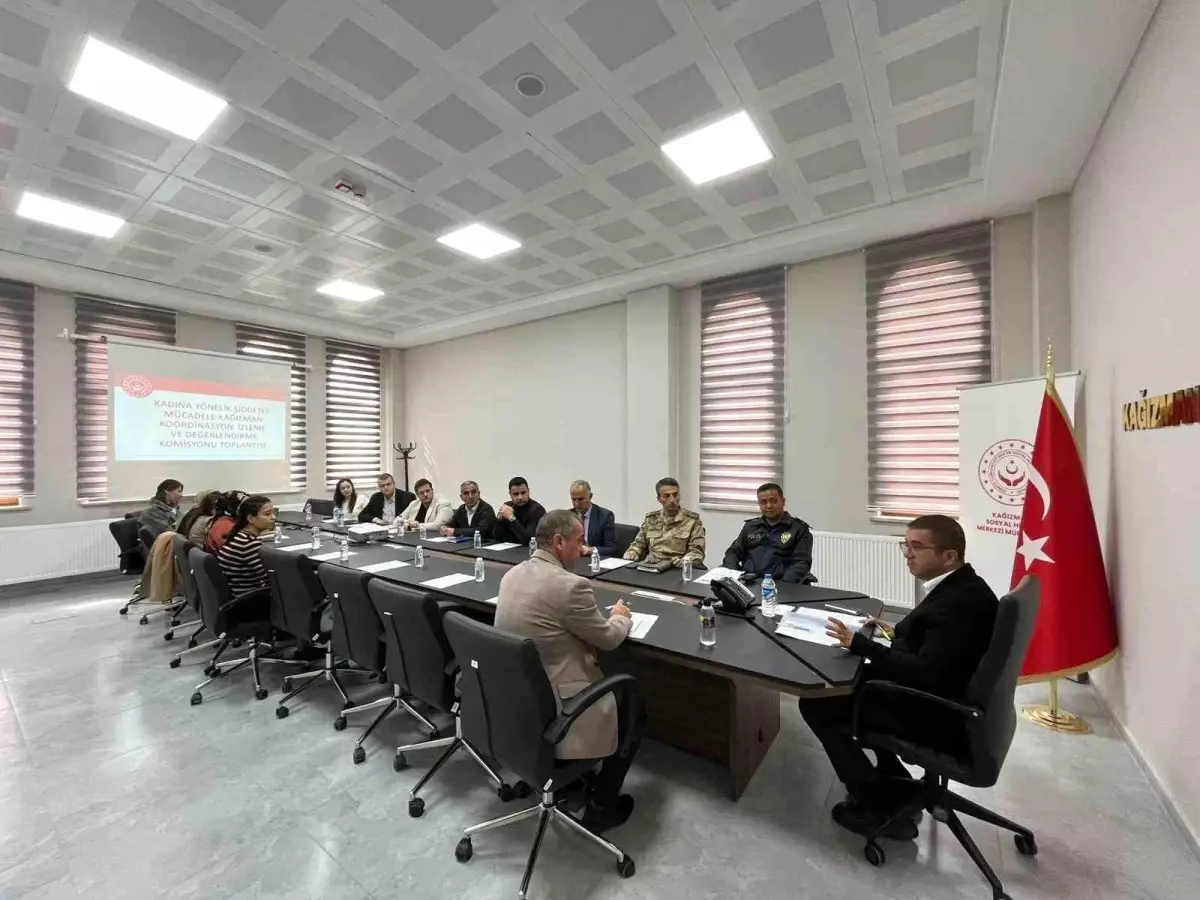 Kağızman’da Kadına Yönelik Şiddetle Mücadele Toplantısı Yapıldı Kağızman’da Kadına Yönelik Şiddetle Mücadele Toplantısı Yapıldı