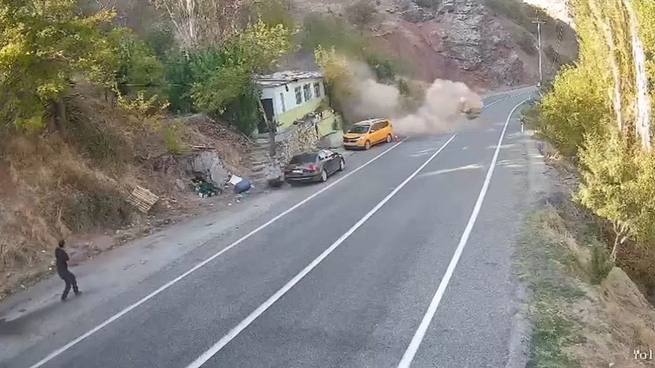 Faciaya ramak kala! Ev ve araçları teğet geçti