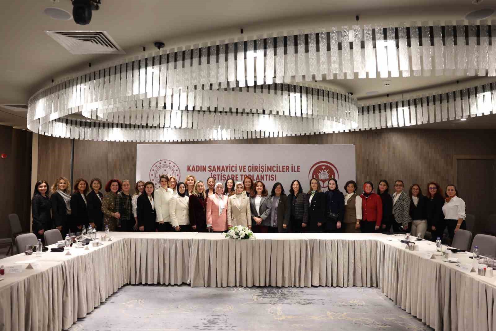 Kadın İstihdamında Yükseliş: Hedef Yüzde 40 Katılım Kadın İstihdamında Yükseliş: Hedef Yüzde 40 Katılım