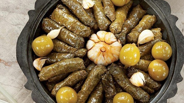 Anadolu Vegan: 444 Tarifle Bitkisel Mutfak Mirası Anadolu Vegan: 444 Tarifle Bitkisel Mutfak Mirası