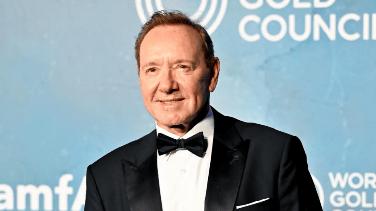Kevin Spacey, Evsiz Kaldığını ve Maddi Zorluklar Yaşadığını…