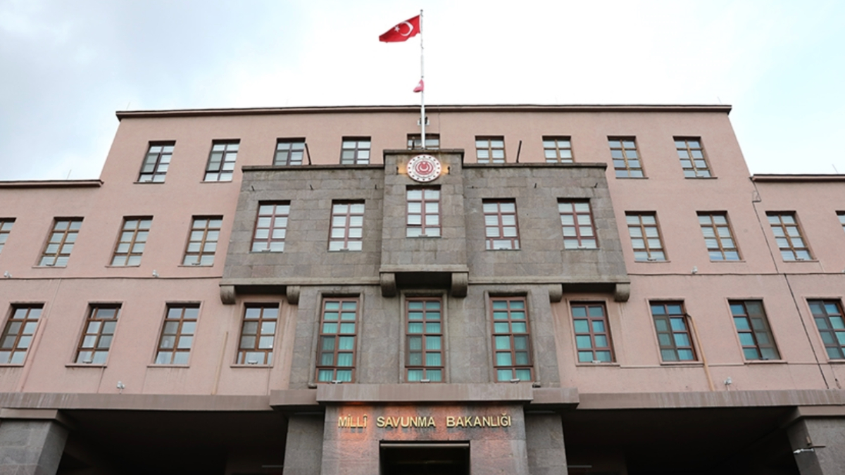 10 Kasım’da 1 milyon 219 bin 148 kişi Anıtkabir’i ziyaret…