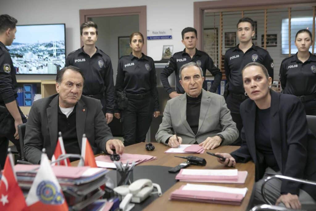 Arka Sokaklar 728. Bölümde Gerilim Artıyor