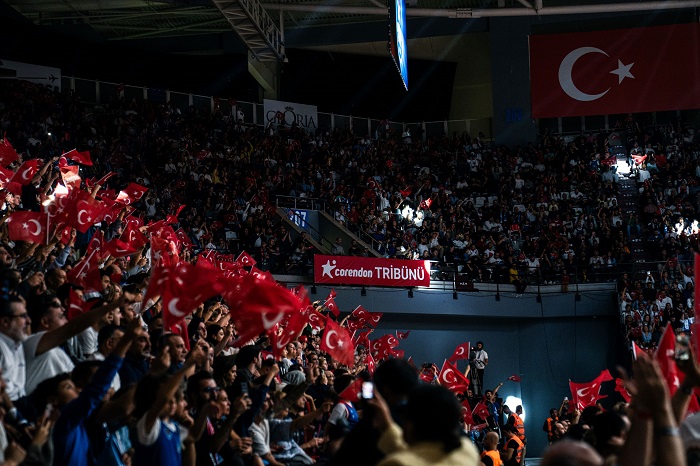 Anadolu Efes ve FC Bayern Munich Antalya’da Karşılaştı