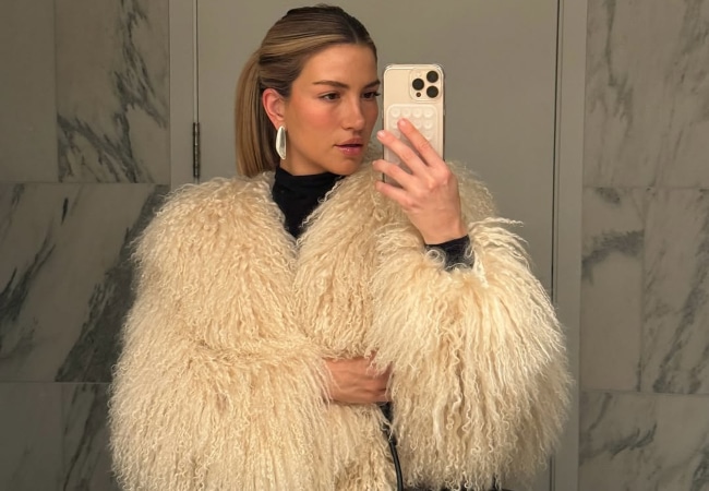 Soğuk Tonlarla Makyaj: Temiz ve Modern Bir Görünüm Soğuk Tonlarla Makyaj: Temiz ve Modern Bir Görünüm