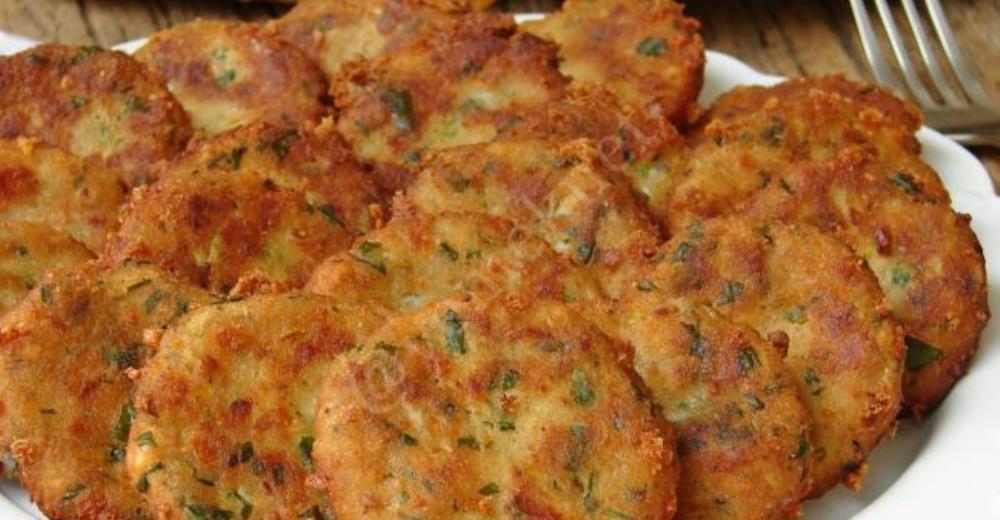 Bayat Ekmek Köftesi Tarifi: Lezzetli ve Pratik