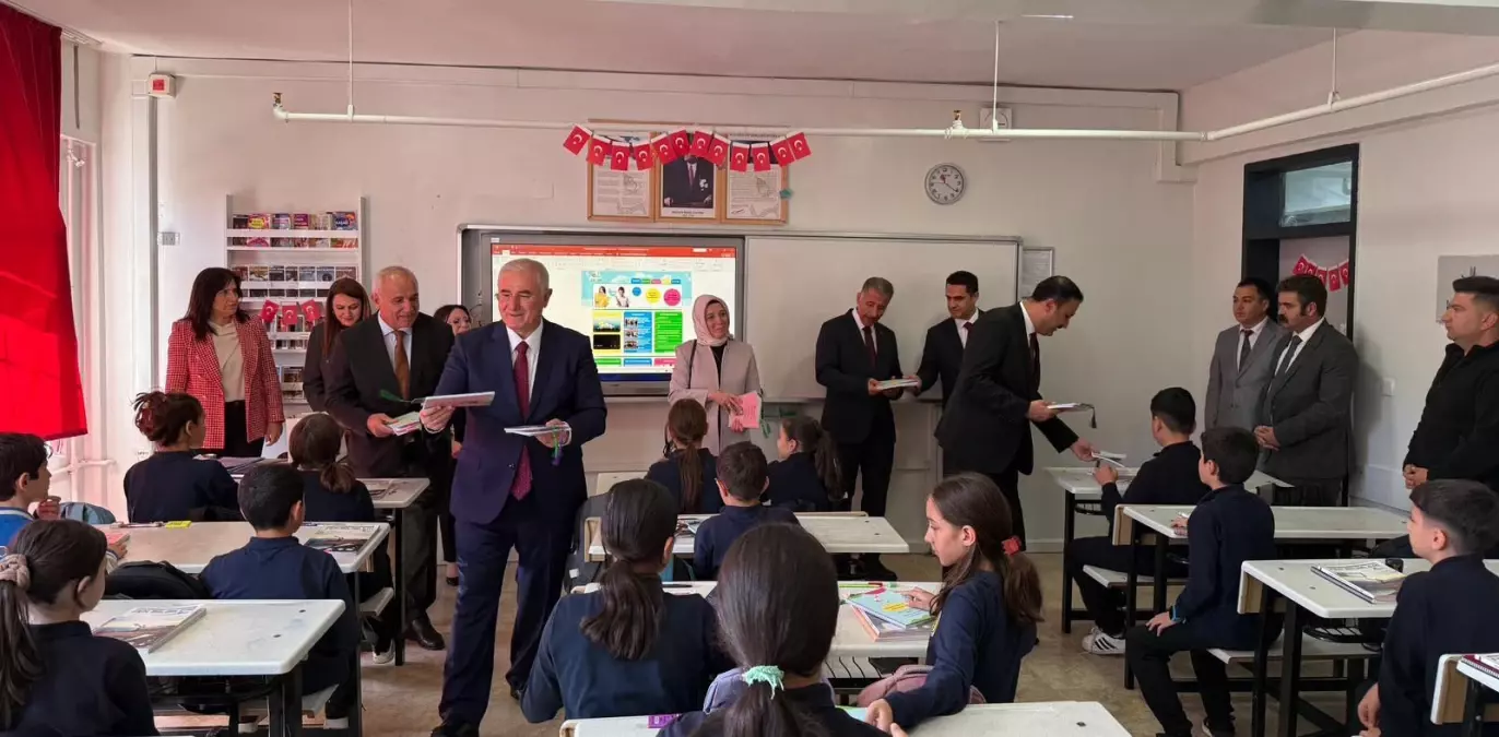 Çocuklara Hak Arama Kültürü Aşılama Projesi