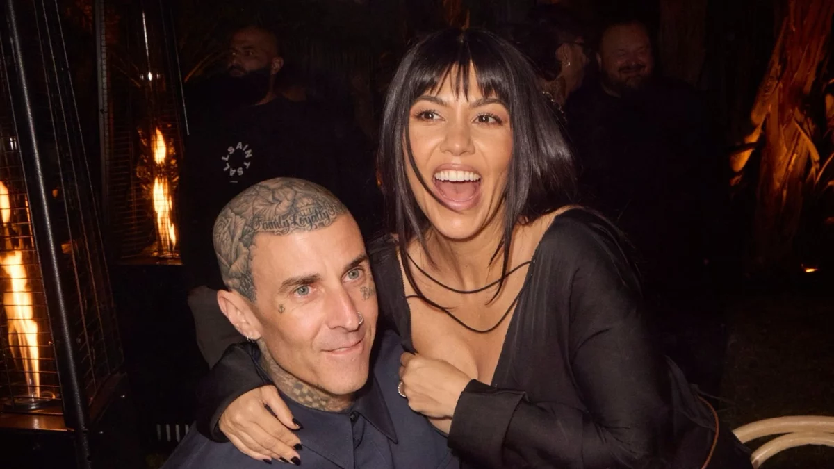 Kourtney Kardashian’dan emzirme açıklaması: “Hala devam”